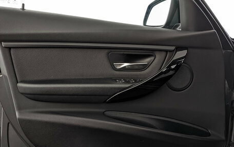 BMW 3 серия, 2018 год, 2 290 000 рублей, 19 фотография