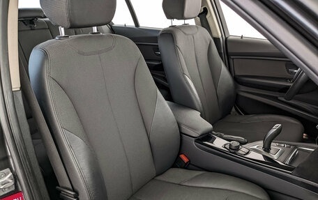 BMW 3 серия, 2018 год, 2 290 000 рублей, 24 фотография