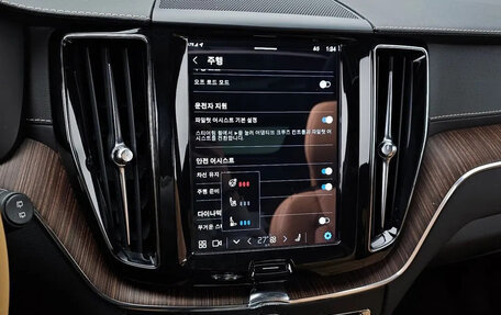 Volvo XC60 II, 2022 год, 4 800 000 рублей, 10 фотография