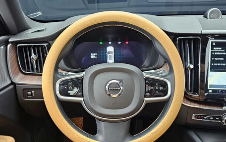 Volvo XC60 II, 2022 год, 4 800 000 рублей, 9 фотография