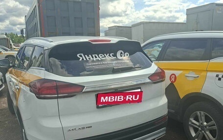 Geely Atlas, 2023 год, 1 446 000 рублей, 4 фотография