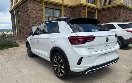 Volkswagen T-Roc I, 2022 год, 1 850 311 рублей, 3 фотография