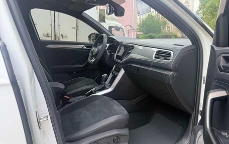 Volkswagen T-Roc I, 2022 год, 1 850 311 рублей, 11 фотография