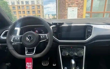 Volkswagen T-Roc I, 2022 год, 1 850 311 рублей, 8 фотография
