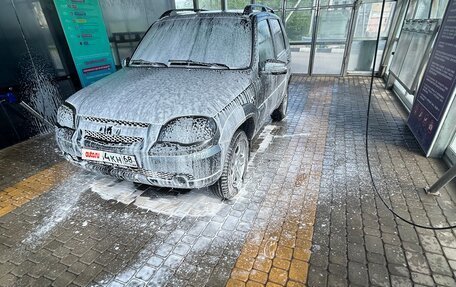 Chevrolet Niva I рестайлинг, 2010 год, 550 000 рублей, 9 фотография