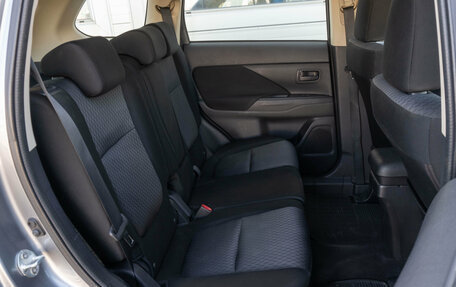 Mitsubishi Outlander III рестайлинг 3, 2012 год, 1 200 000 рублей, 7 фотография