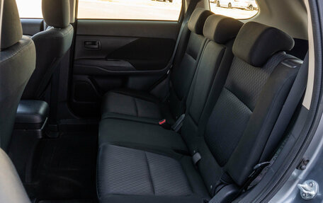 Mitsubishi Outlander III рестайлинг 3, 2012 год, 1 200 000 рублей, 9 фотография