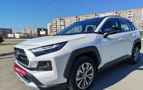 Toyota RAV4, 2025 год, 3 900 000 рублей, 10 фотография