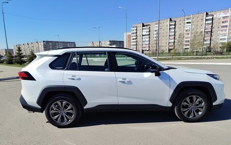 Toyota RAV4, 2025 год, 3 900 000 рублей, 20 фотография