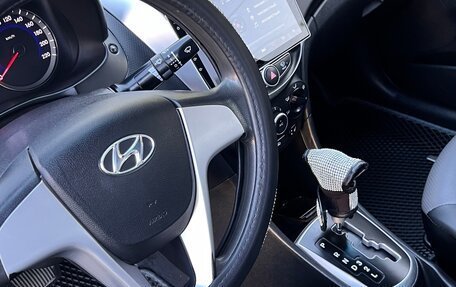 Hyundai Solaris II рестайлинг, 2013 год, 700 000 рублей, 4 фотография