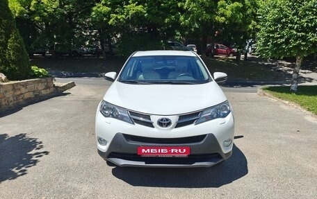 Toyota RAV4, 2013 год, 1 800 000 рублей, 2 фотография