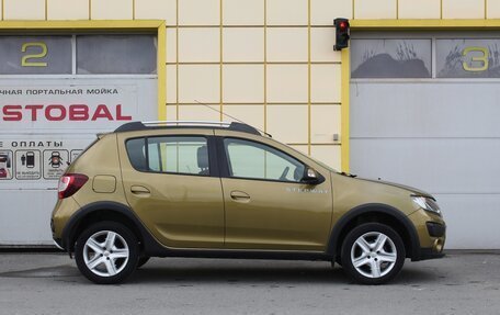 Renault Sandero II рестайлинг, 2015 год, 975 000 рублей, 7 фотография
