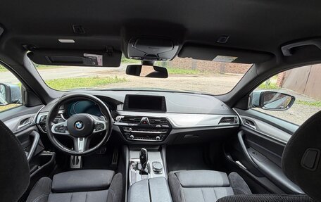 BMW 5 серия, 2018 год, 3 950 000 рублей, 15 фотография