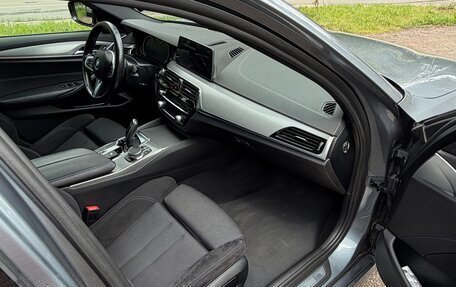 BMW 5 серия, 2018 год, 3 950 000 рублей, 18 фотография