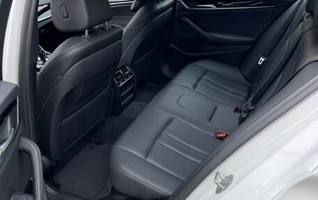 BMW 5 серия, 2018 год, 2 850 000 рублей, 14 фотография