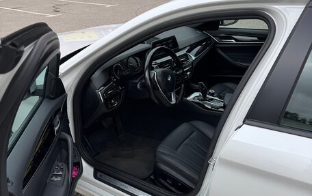 BMW 5 серия, 2018 год, 2 850 000 рублей, 9 фотография