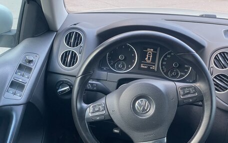 Volkswagen Tiguan I, 2010 год, 945 000 рублей, 23 фотография