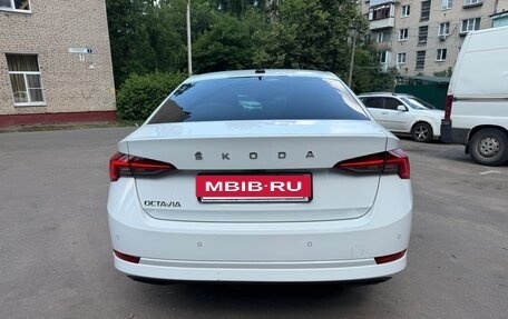 Skoda Octavia IV, 2020 год, 2 490 000 рублей, 2 фотография