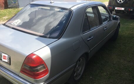 Mercedes-Benz C-Класс, 1994 год, 230 000 рублей, 3 фотография