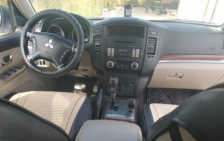 Mitsubishi Pajero IV, 2007 год, 1 400 000 рублей, 2 фотография