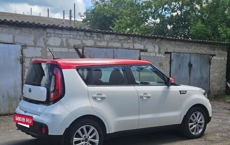 KIA Soul II рестайлинг, 2018 год, 1 700 000 рублей, 3 фотография