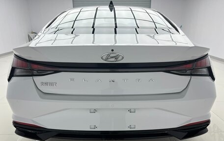 Hyundai Elantra, 2021 год, 1 715 000 рублей, 3 фотография