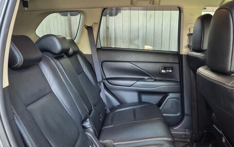 Mitsubishi Outlander III рестайлинг 3, 2012 год, 1 490 000 рублей, 22 фотография