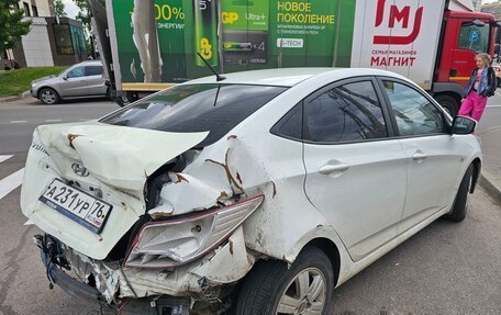 Hyundai Solaris II рестайлинг, 2015 год, 355 000 рублей, 8 фотография