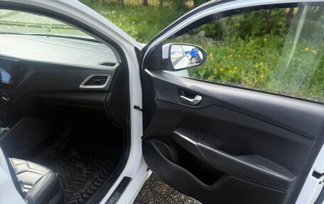 Hyundai Solaris II рестайлинг, 2020 год, 940 000 рублей, 5 фотография