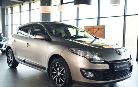 Renault Megane III, 2013 год, 890 000 рублей, 3 фотография