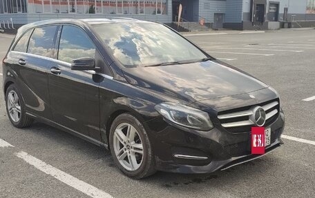 Mercedes-Benz B-Класс, 2017 год, 1 400 000 рублей, 2 фотография