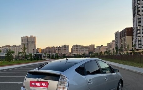 Toyota Prius, 2006 год, 635 000 рублей, 5 фотография