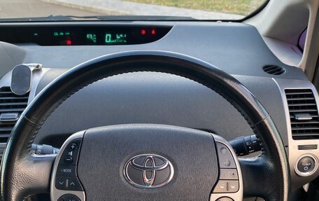 Toyota Prius, 2006 год, 635 000 рублей, 18 фотография