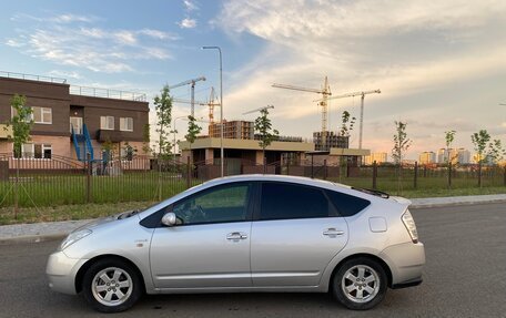 Toyota Prius, 2006 год, 635 000 рублей, 8 фотография