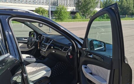 Mercedes-Benz M-Класс, 2012 год, 2 300 000 рублей, 4 фотография