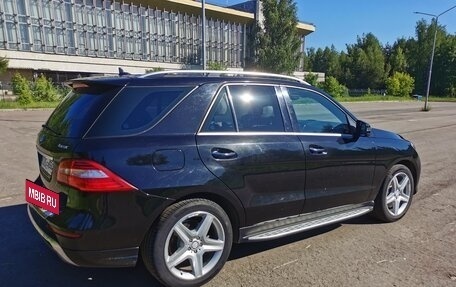 Mercedes-Benz M-Класс, 2012 год, 2 300 000 рублей, 3 фотография