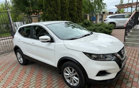 Nissan Qashqai, 2020 год, 2 100 000 рублей, 1 фотография