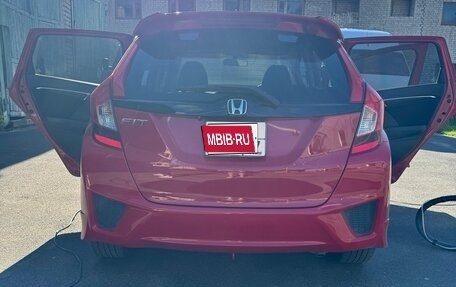Honda Fit III, 2013 год, 1 300 000 рублей, 1 фотография