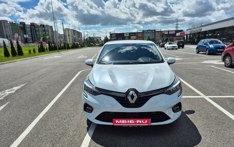 Renault Clio V, 2021 год, 1 200 000 рублей, 1 фотография