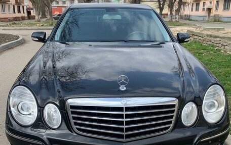 Mercedes-Benz E-Класс, 2007 год, 840 000 рублей, 1 фотография