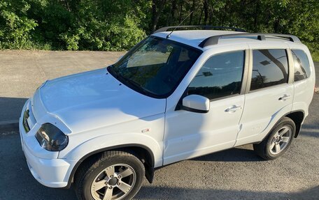 Chevrolet Niva I рестайлинг, 2018 год, 785 000 рублей, 3 фотография
