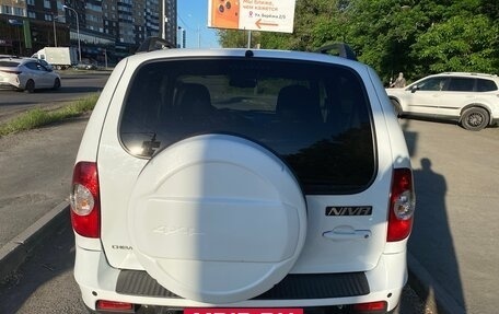 Chevrolet Niva I рестайлинг, 2018 год, 785 000 рублей, 5 фотография