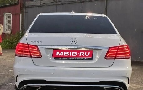 Mercedes-Benz E-Класс, 2013 год, 2 300 000 рублей, 2 фотография