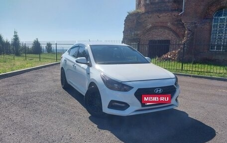 Hyundai Solaris II рестайлинг, 2017 год, 1 100 000 рублей, 5 фотография