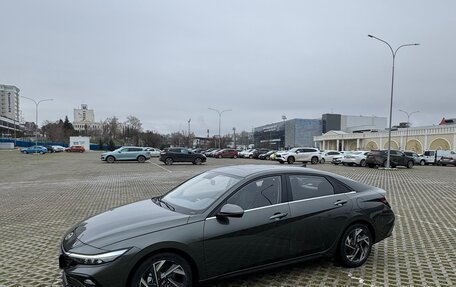 Hyundai Elantra, 2023 год, 2 200 000 рублей, 4 фотография