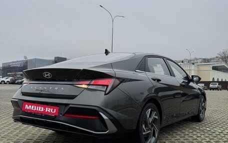 Hyundai Elantra, 2023 год, 2 200 000 рублей, 3 фотография