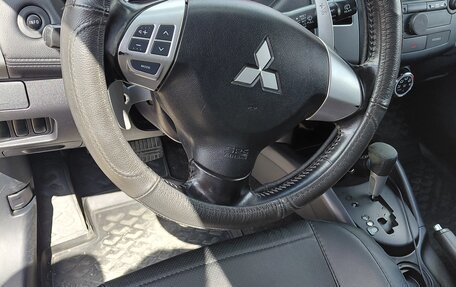 Mitsubishi Outlander III рестайлинг 3, 2010 год, 1 120 000 рублей, 2 фотография