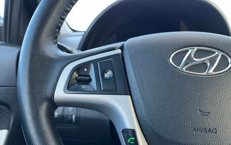 Hyundai Solaris II рестайлинг, 2012 год, 690 000 рублей, 13 фотография
