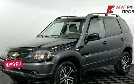 Chevrolet Niva I рестайлинг, 2018 год, 755 000 рублей, 2 фотография