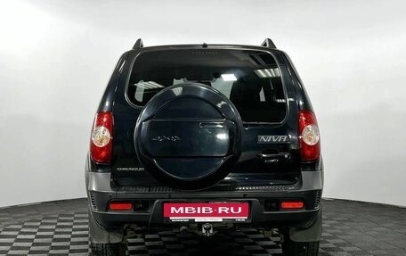 Chevrolet Niva I рестайлинг, 2018 год, 755 000 рублей, 7 фотография